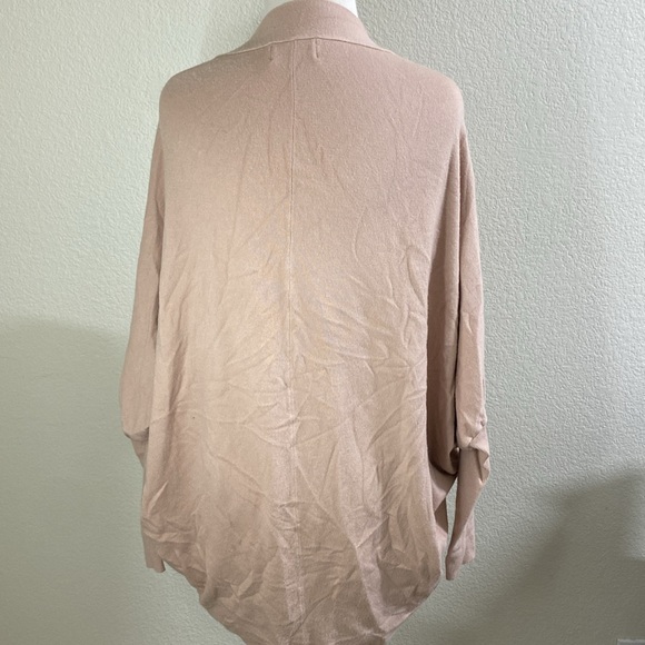 Dreamers Cotton‎ Blend Rose Shawl Wrap With Pockets - Picture 3 of 4